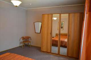 Гостиница Аврора Белокуриха Семейный двухместный номер с 1 кроватью-3